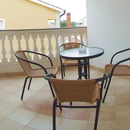In Mit Terrasse By Interhome *